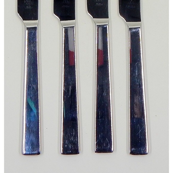 Zwilling J.A Henckels Dinner Serrated Knives 9 Inch Set of 4 - Picture 4 of 8